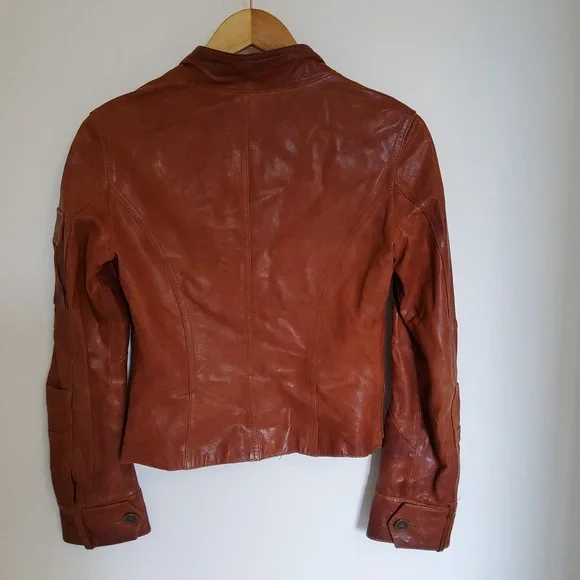 Leather jacket - Picture 2 of 2